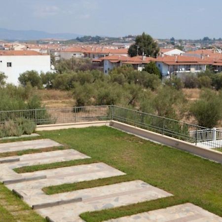 Alexandros Maisonettes & Apartments Nea Moudhania Exteriör bild